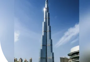 A picture of the burj khalifa in dubai.